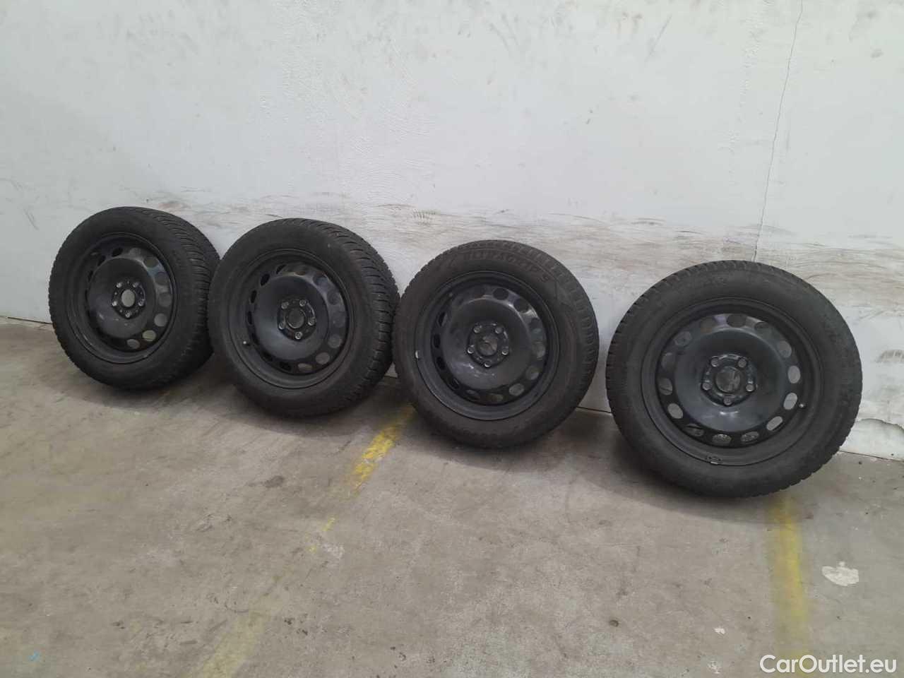 Volkswagen  Golf  Variant 2.0 TDI SCR DSG Life Automatic Diesel  96 #11