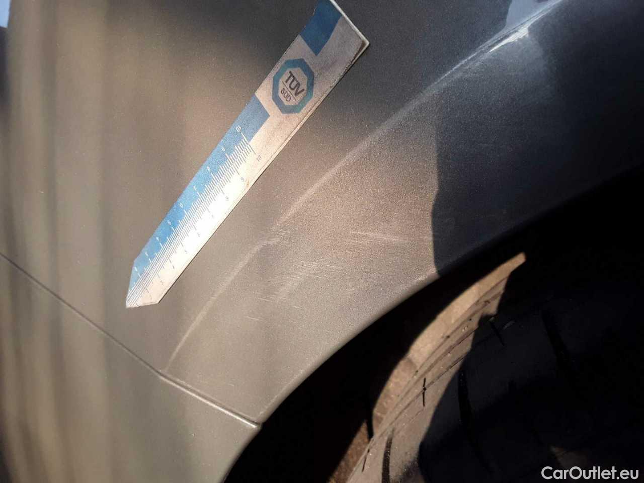 Audi  A6 Avant 40 TDI quattro S tronic sport Automatic Diesel/Electric  116 #31