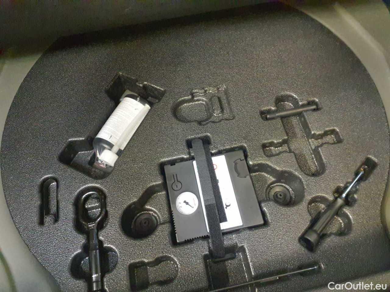 Audi  Q3 35 TDI Sportback S tronic S line Automatic Diesel  120 #18