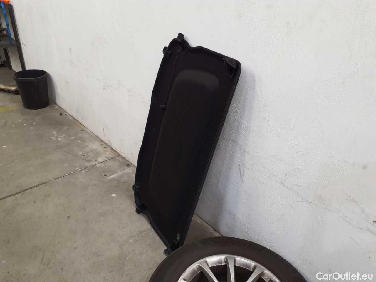 Mercedes  GLA 200 d 4Matic 8G-DCT Progressive Automatic Diesel  106 #20