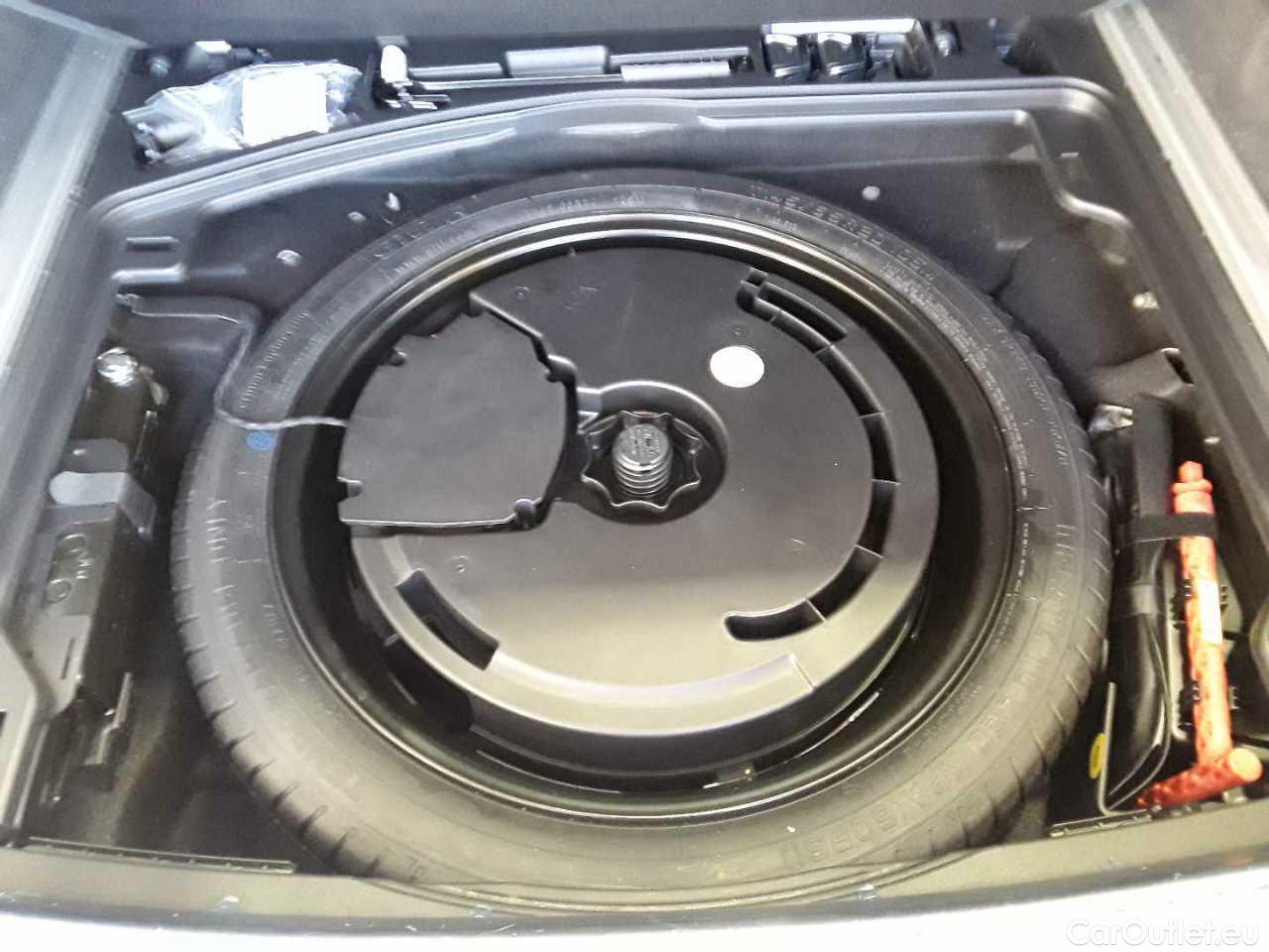 Audi  A6 Avant 40 TDI quattro S tronic sport Automatic Diesel/Electric  116 #17