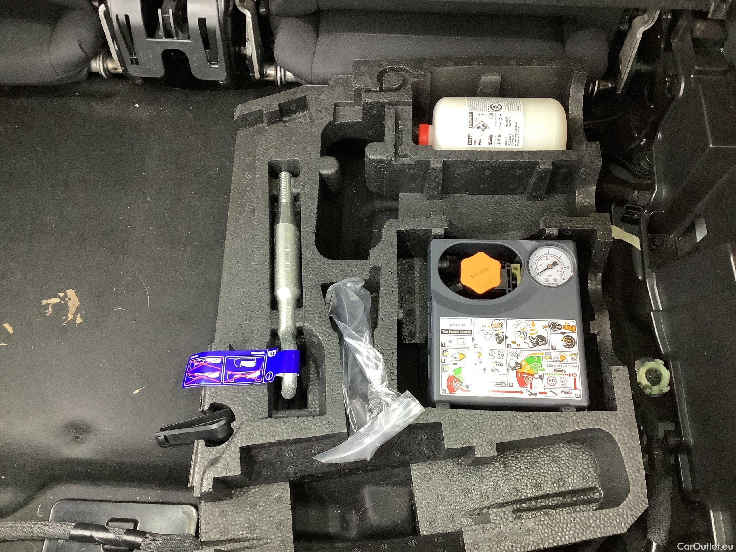 Volvo  XC90 T8 AWD Recharge Plus Bright Automatic Petrol/Electric  129 #26