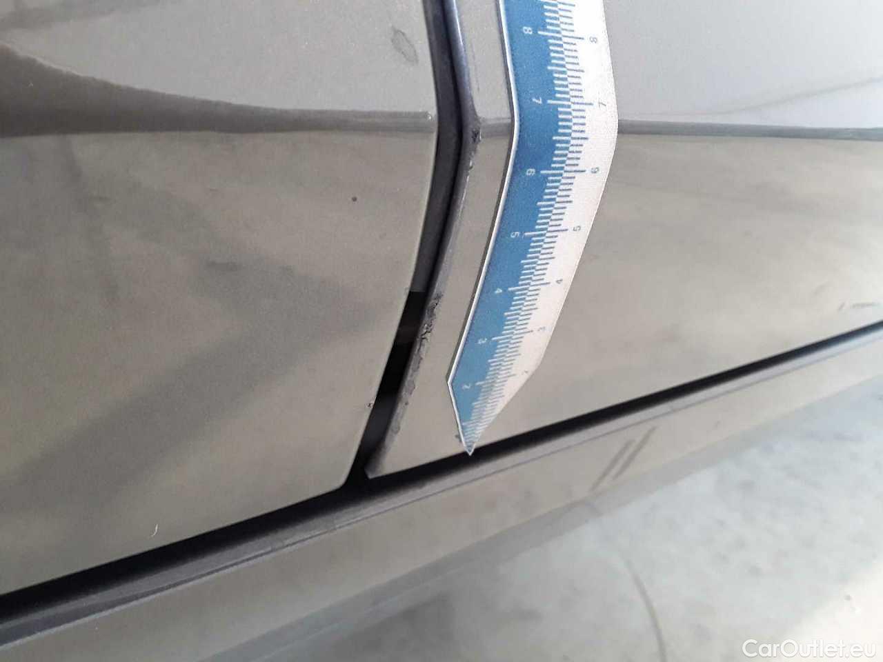 Audi  A6 Avant 40 TDI quattro S tronic sport Automatic Diesel/Electric  116 #25