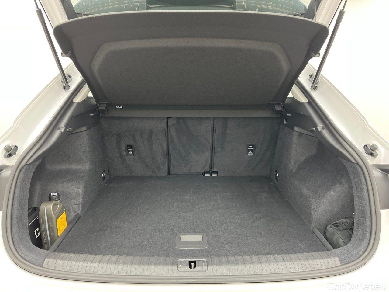 Audi  Q3 35 TDI Sportback S tronic Automatic Diesel  108 #5