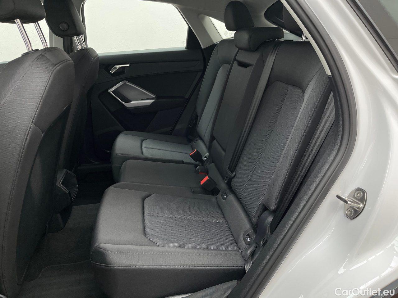 Audi  Q3 35 TDI Sportback S tronic Automatic Diesel  108 #9