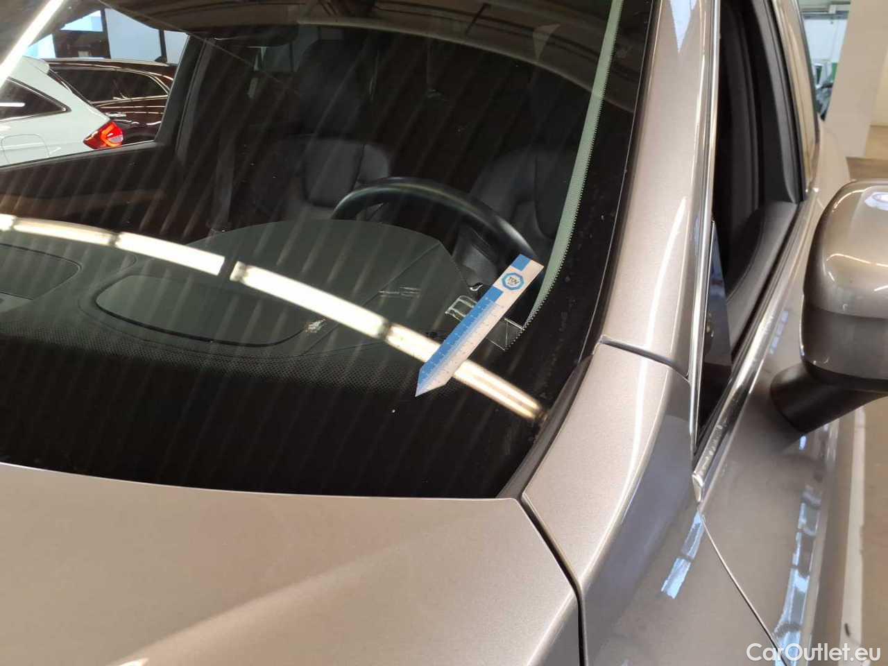 Volvo  XC90 B5 D AWD GEARTRONIC INSCRIPTION Automatic Diesel/Electric  121 #35