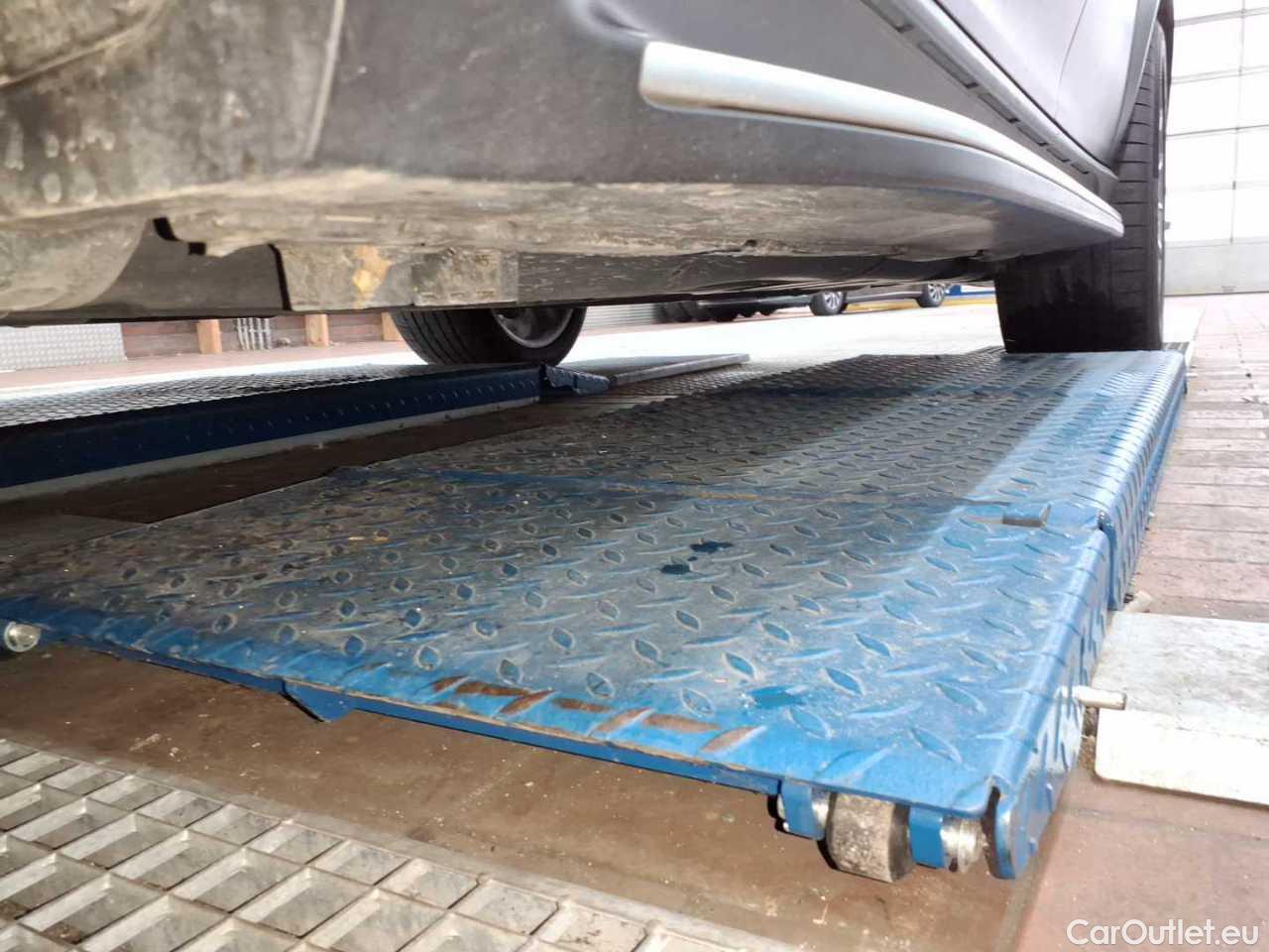 Mercedes  GLE 450 d 4MATIC 9G-TRONIC AMG Line Advanced Plus Automatic Diesel/Electric  132 #19