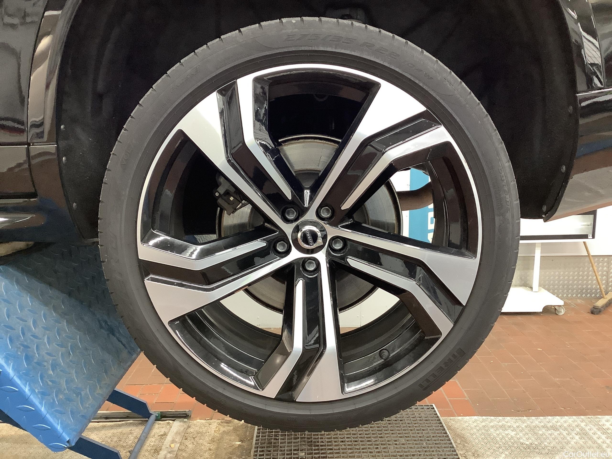 Volvo  XC90 T8 AWD Recharge Plus Bright Automatic Petrol/Electric  129 #43