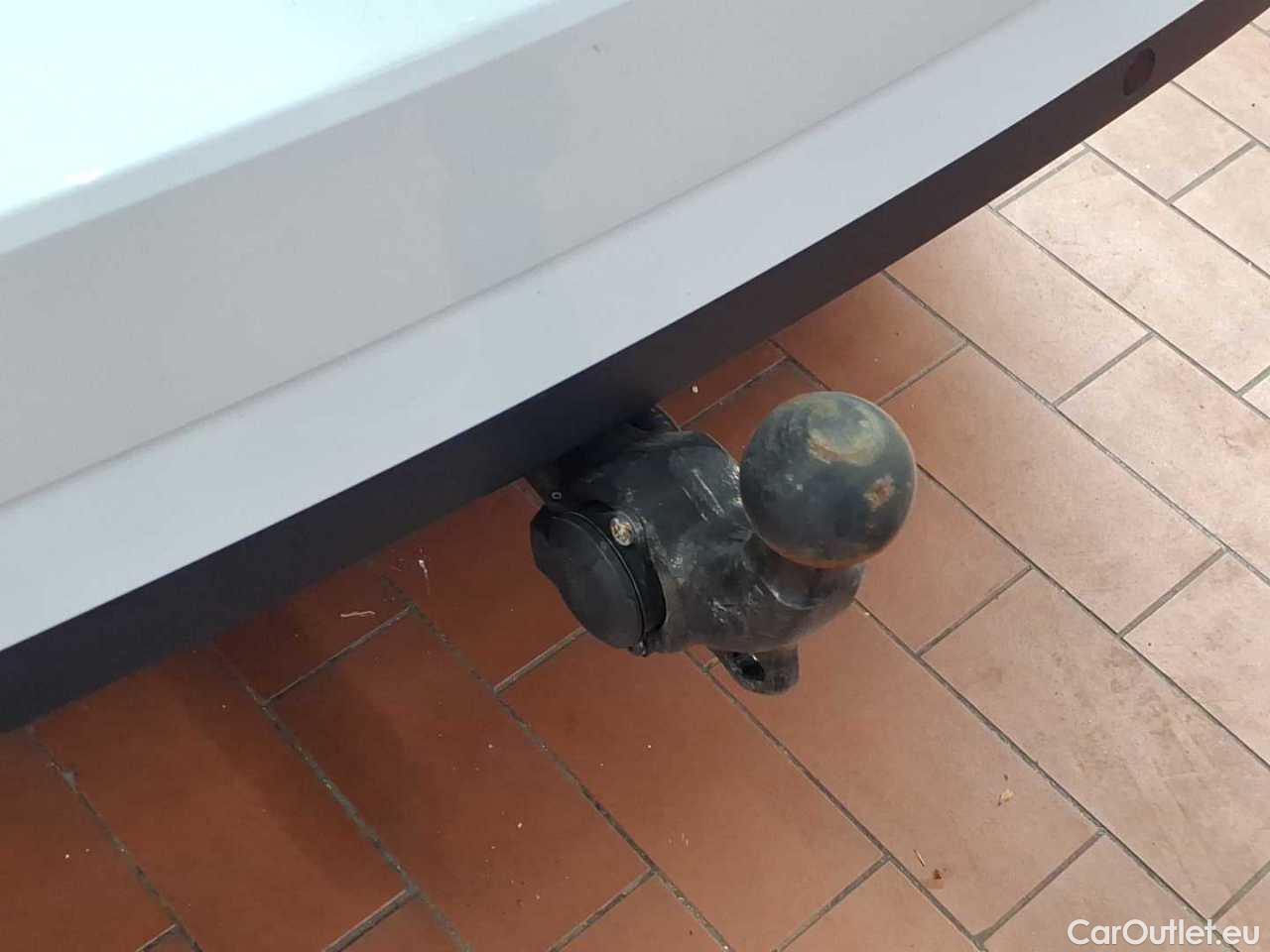 Skoda  Superb Combi 2.0 TDI 4x4 DSG L&K Automatic Diesel  112 #24