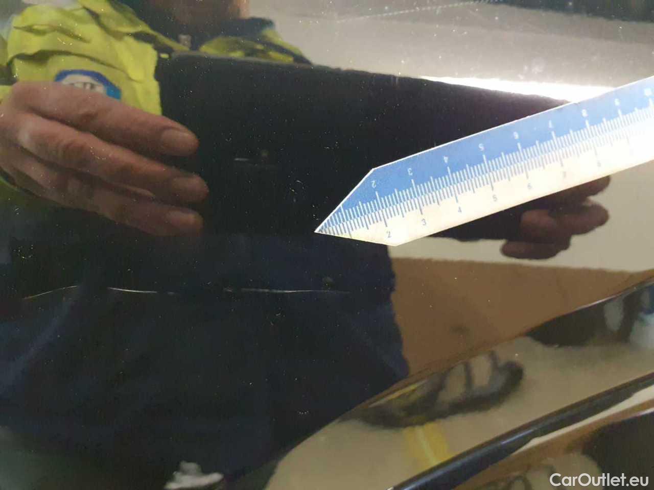 Mercedes  GLE 350 e 4Matic 9G-TRONIC AMG Line Automatic Petrol/Electric  130 #36