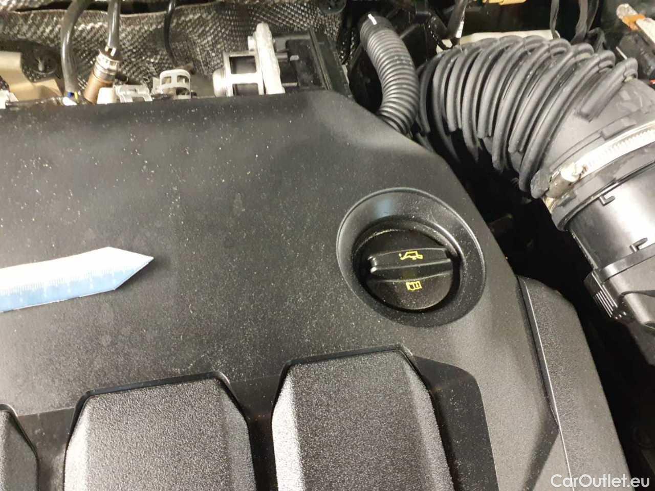 Audi  Q3 35 TDI Sportback S tronic Automatic Diesel  108 #37