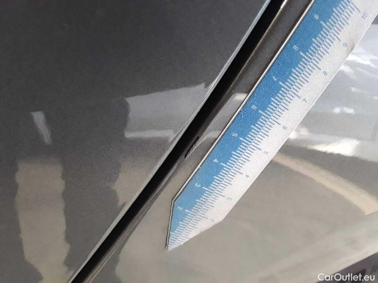 Audi  A6 Avant 40 TDI quattro S tronic sport Automatic Diesel/Electric  116 #27