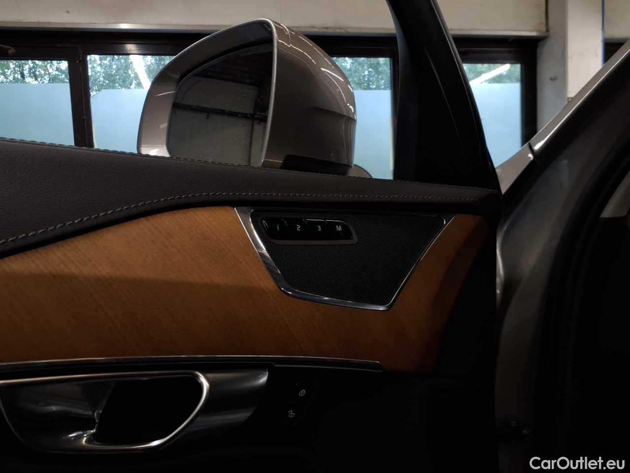 Volvo  XC90 B5 D AWD GEARTRONIC INSCRIPTION Automatic Diesel/Electric  121 #21