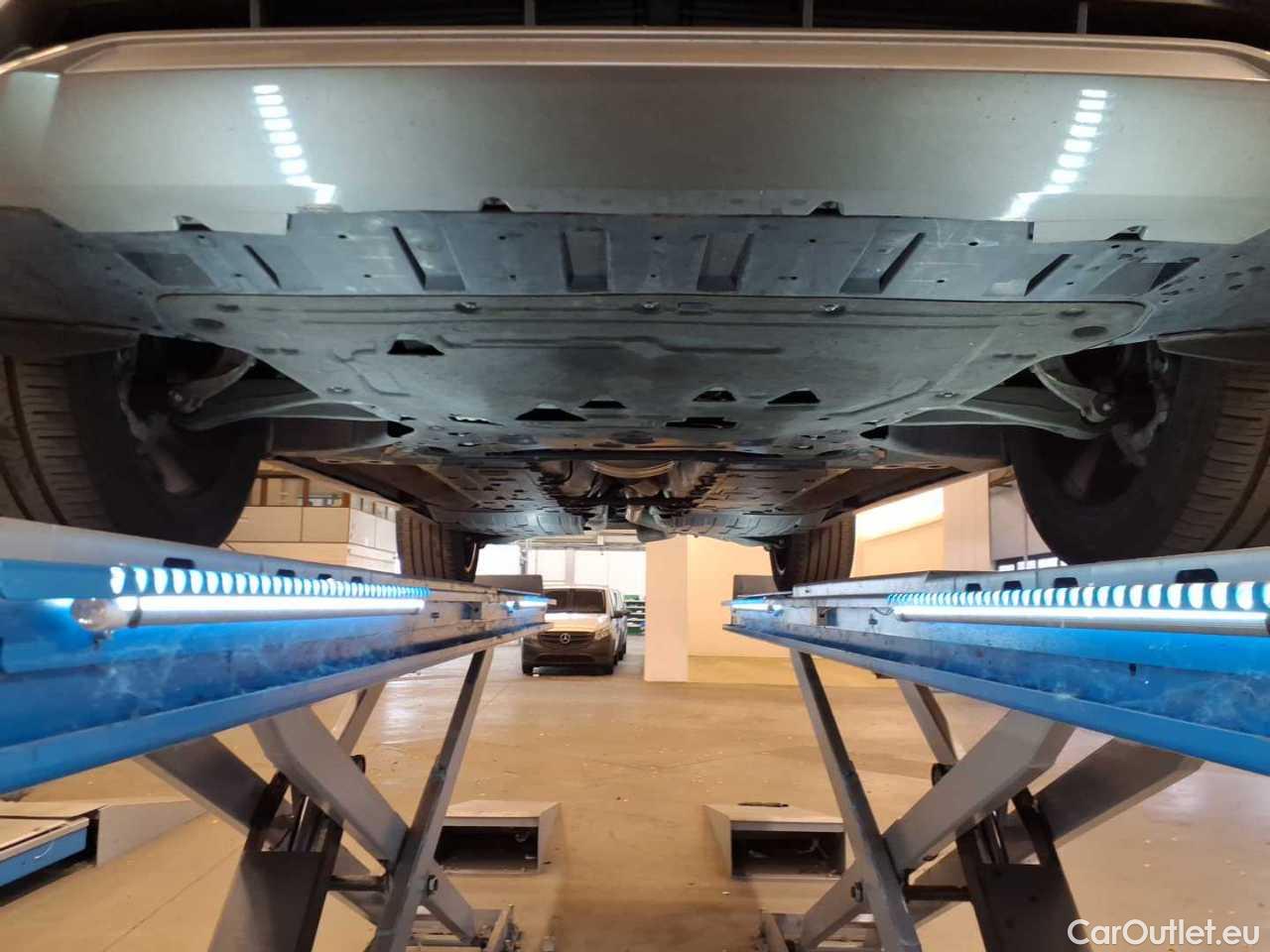 Volvo  XC90 B5 D AWD GEARTRONIC INSCRIPTION Automatic Diesel/Electric  121 #28