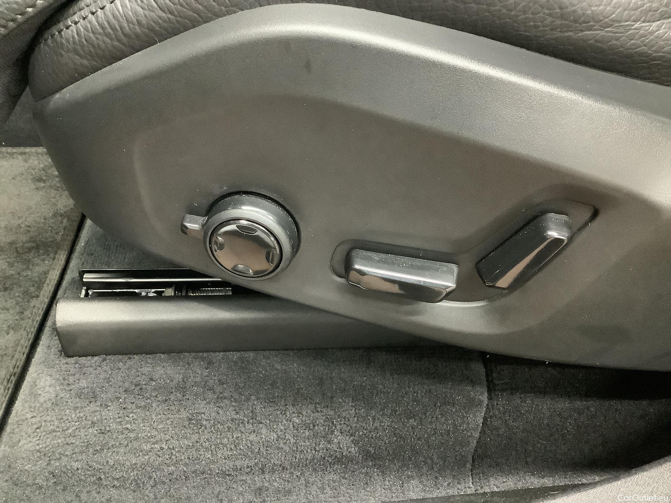 Volvo  XC90 T8 AWD Recharge Plus Bright Automatic Petrol/Electric  129 #19