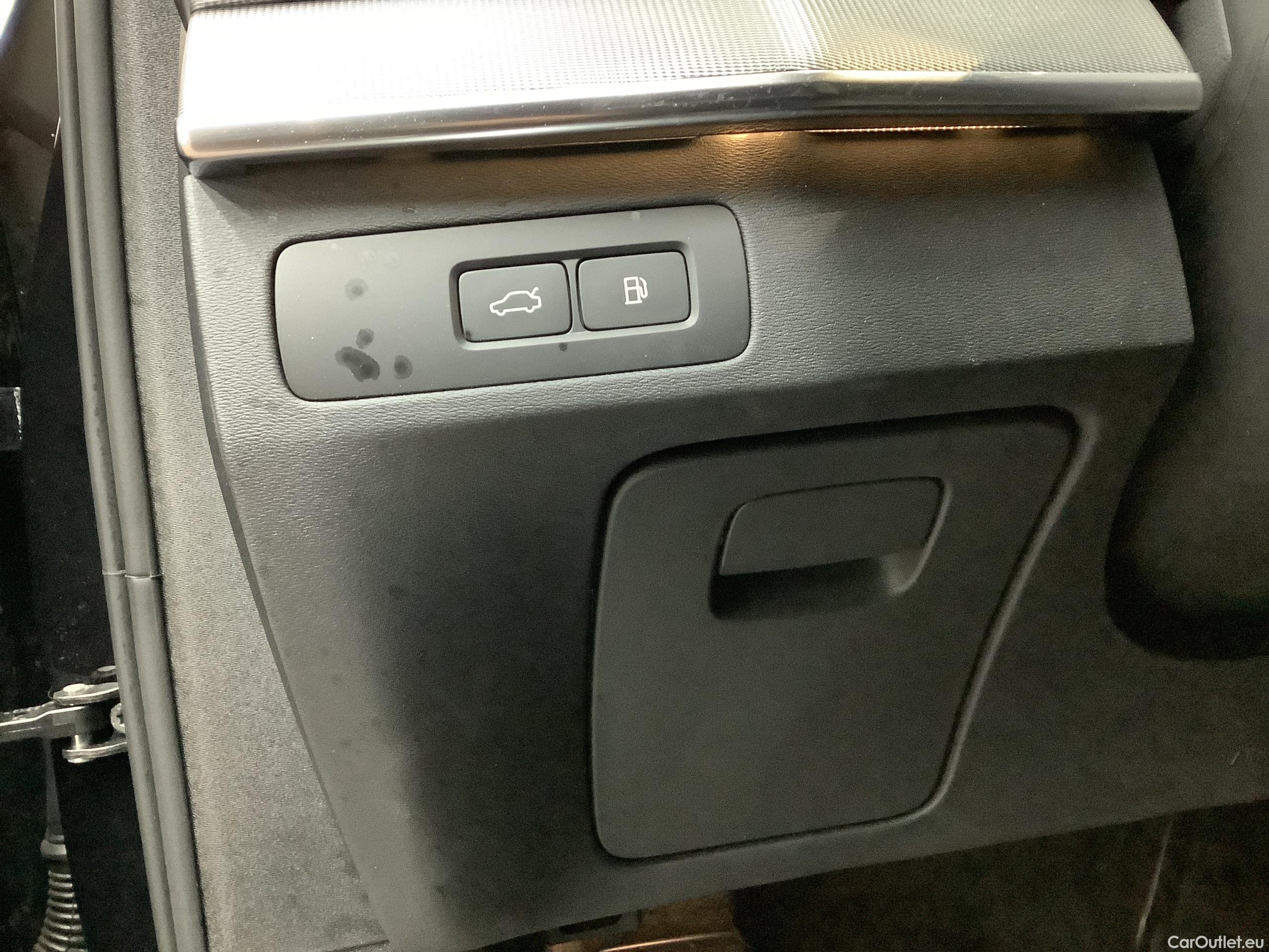 Volvo  XC90 T8 AWD Recharge Plus Bright Automatic Petrol/Electric  129 #21