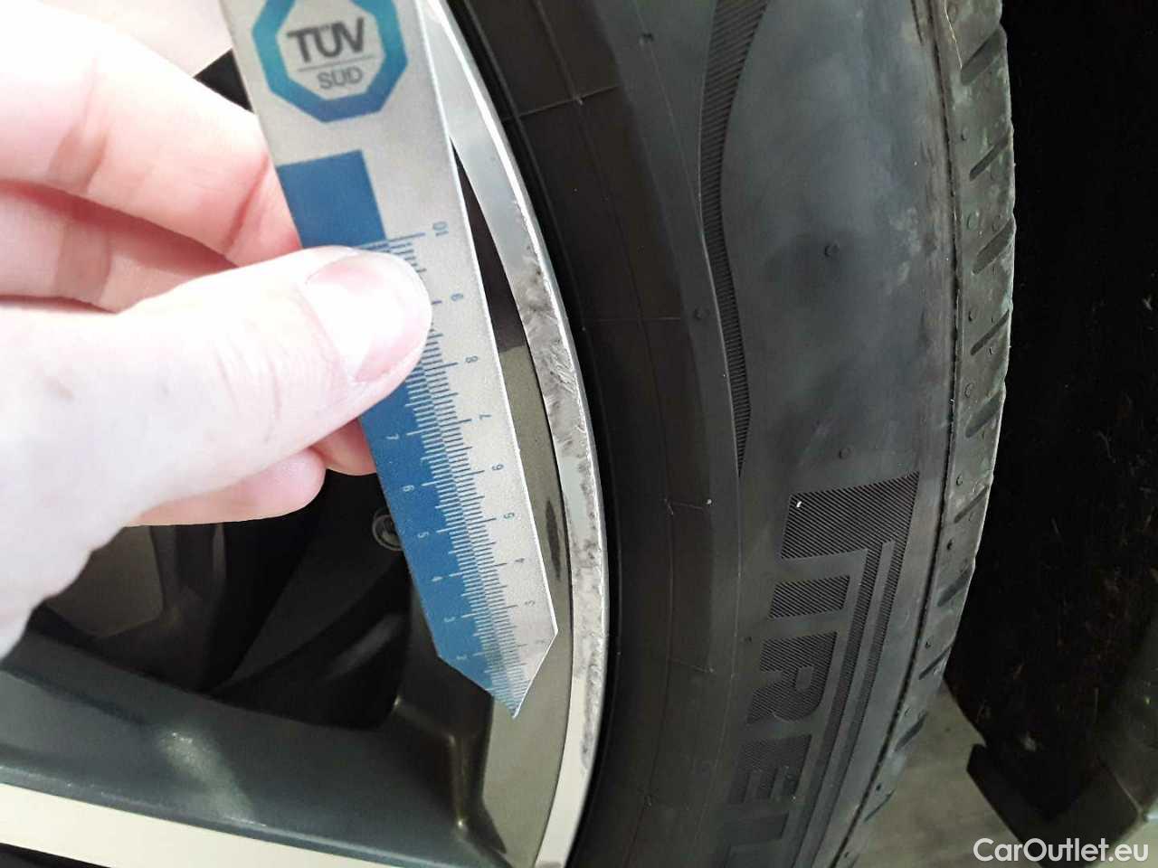 Audi  A6 Avant 40 TDI quattro S tronic sport Automatic Diesel/Electric  116 #29