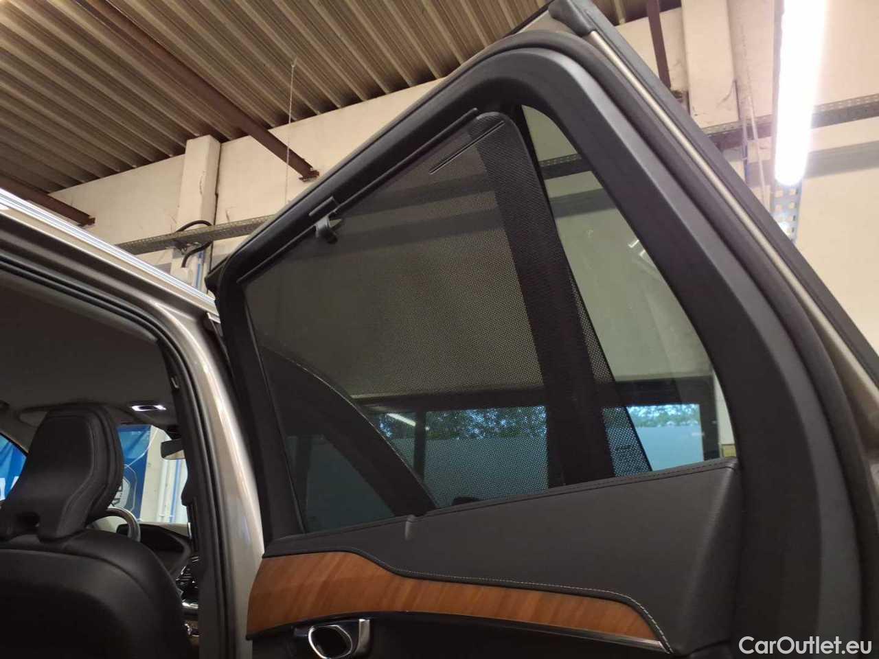 Volvo  XC90 B5 D AWD GEARTRONIC INSCRIPTION Automatic Diesel/Electric  121 #15