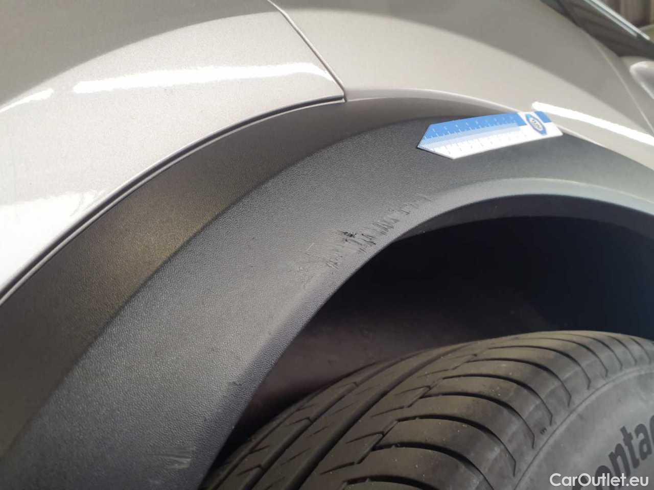 Mercedes  GLE 350 de 4Matic 9G-TRONIC AMG Line Automatic Diesel/Electric  128 #37