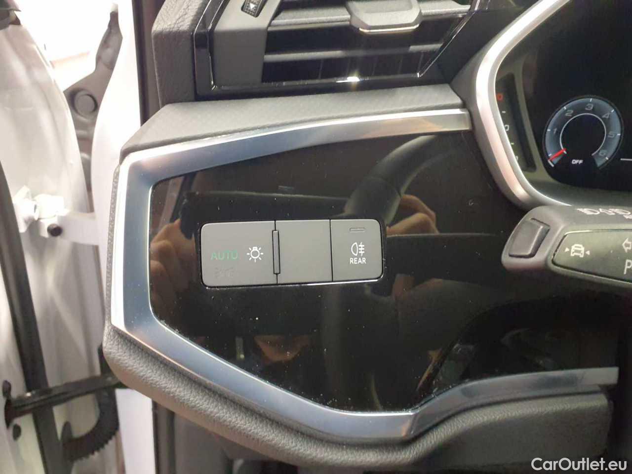 Audi  Q3 35 TDI Sportback S tronic Automatic Diesel  108 #19