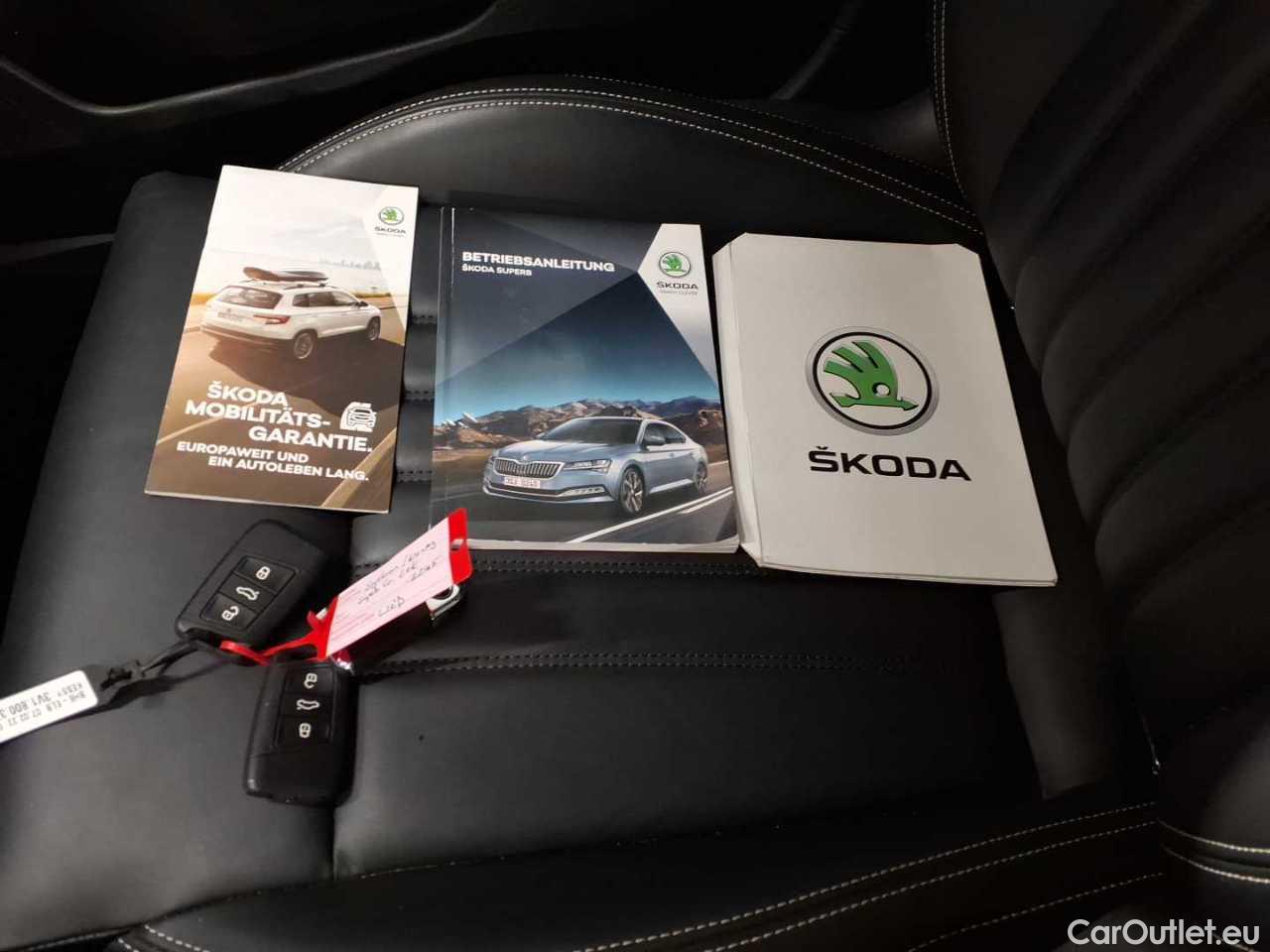 Skoda  Superb Combi 2.0 TDI 4x4 DSG L&K Automatic Diesel  112 #29