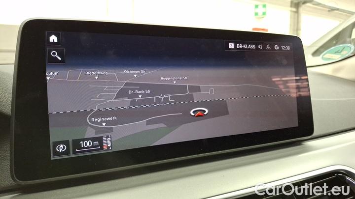 Bmw  Serie 5 520d xDrive Touring A #13