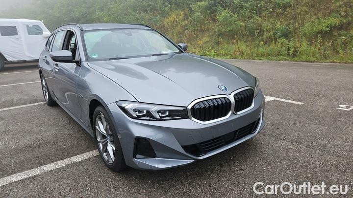 Bmw  Serie 3 330e Touring Automatic #2