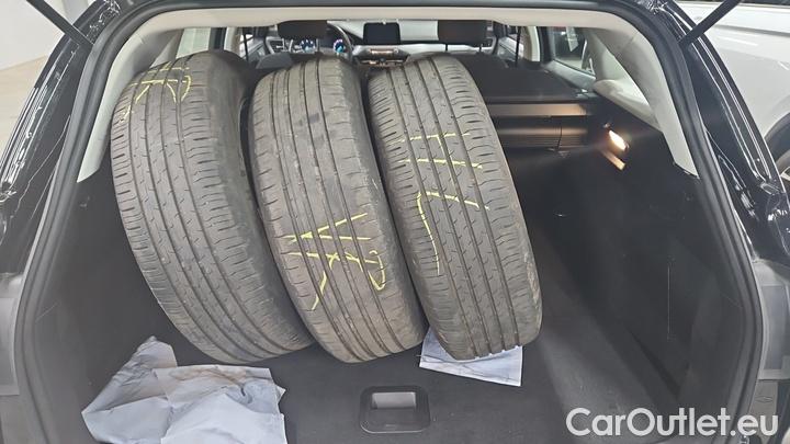 Ford  Focus 1,5 EcoBlue 88kW Cool & Connect Turnier #8