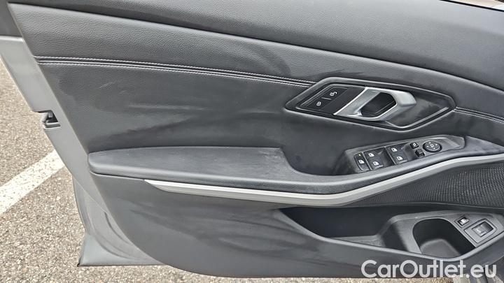 Bmw  Serie 3 330e Touring Automatic #36