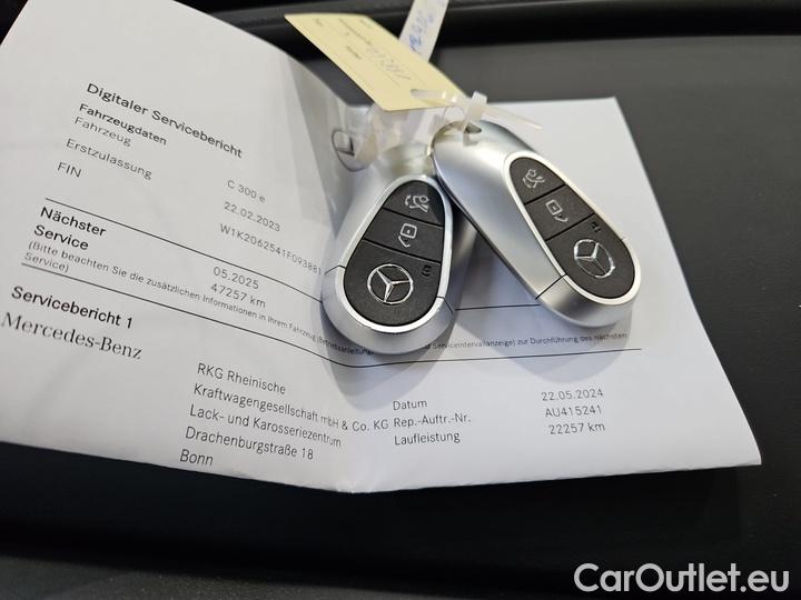 Mercedes  C-Klasse C 300 e T Autom. #12