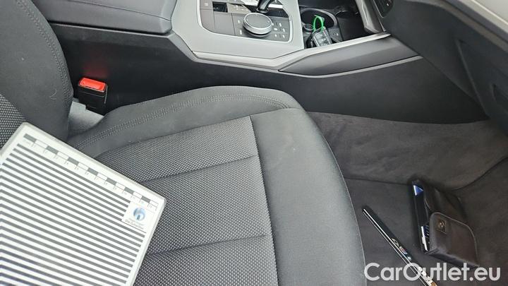 Bmw  Serie 3 320d Touring Advantage Automatik #25