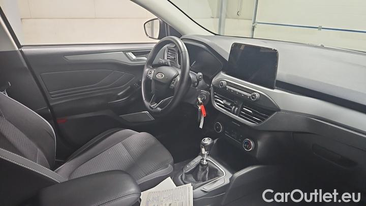 Ford  Focus 1,5 EcoBlue 88kW Cool & Connect Turnier #7