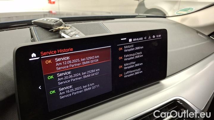 Bmw  Serie 5 520d xDrive Touring A #12