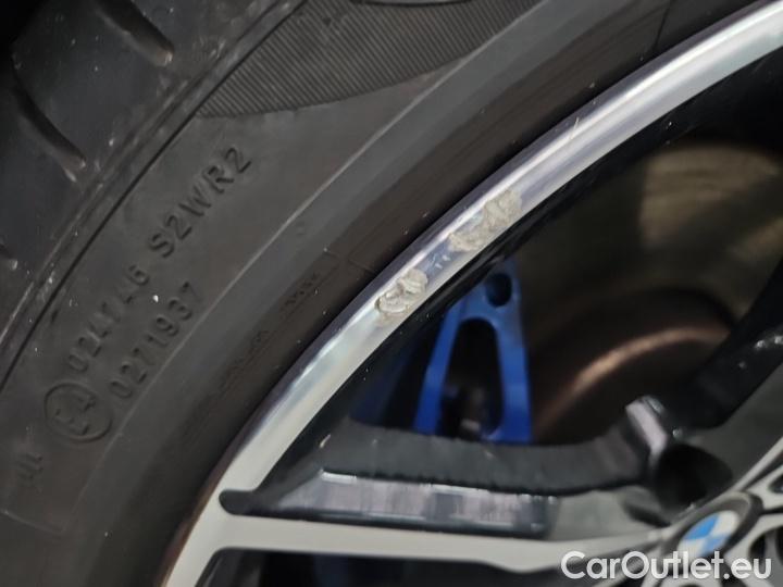 Bmw  Serie 3 330e M Sport Automatik #31