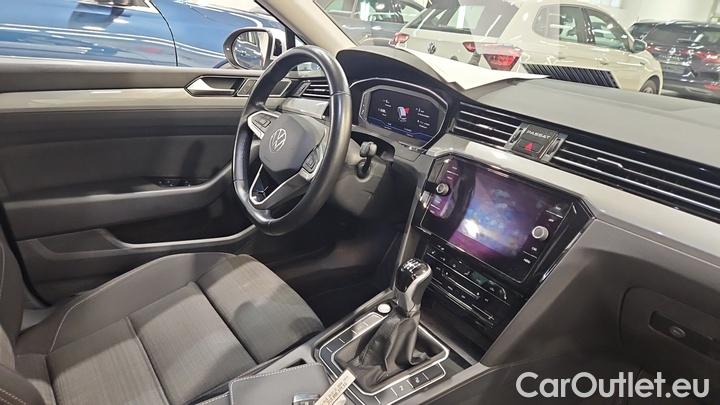 Volkswagen  Passat 2.0 TDI SCR Business Variant #7