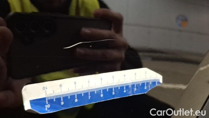 Mercedes  GLA  200 DCT #18