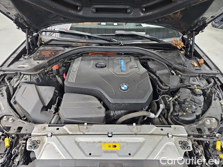 Bmw  Serie 3 330e M Sport Automatik #11