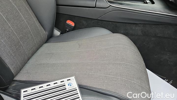 Mercedes  E-Klasse E 300 de 4MATIC T Autom. #27