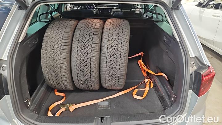 Volkswagen  Passat 2.0 TDI SCR Business Variant #8