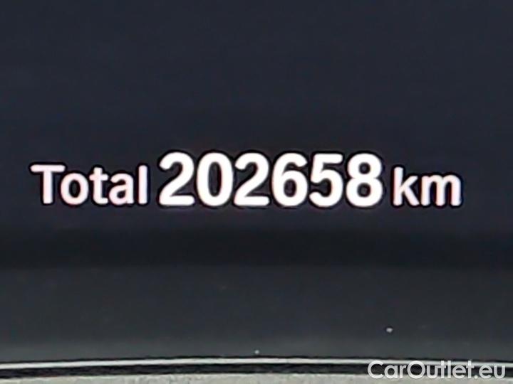 Bmw  Serie 3 330e M Sport Automatik #9