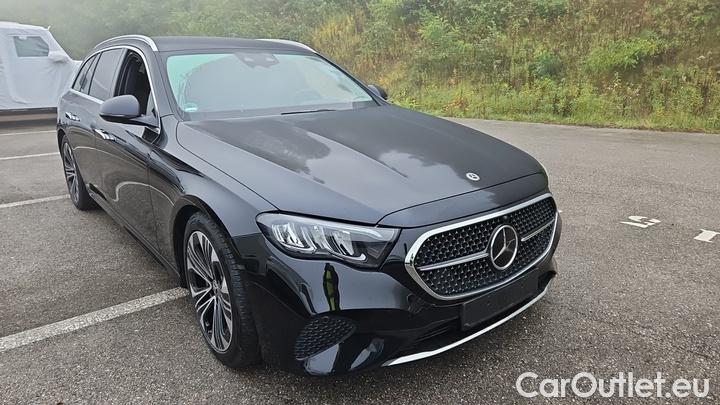 Mercedes  E-Klasse E 300 de 4MATIC T Autom. #2