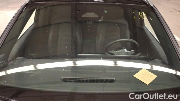 Mercedes  GLA  200 DCT #16