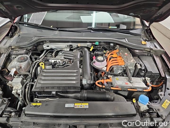 Volkswagen  Golf  1.4 eHybrid OPF DSG GTE #11