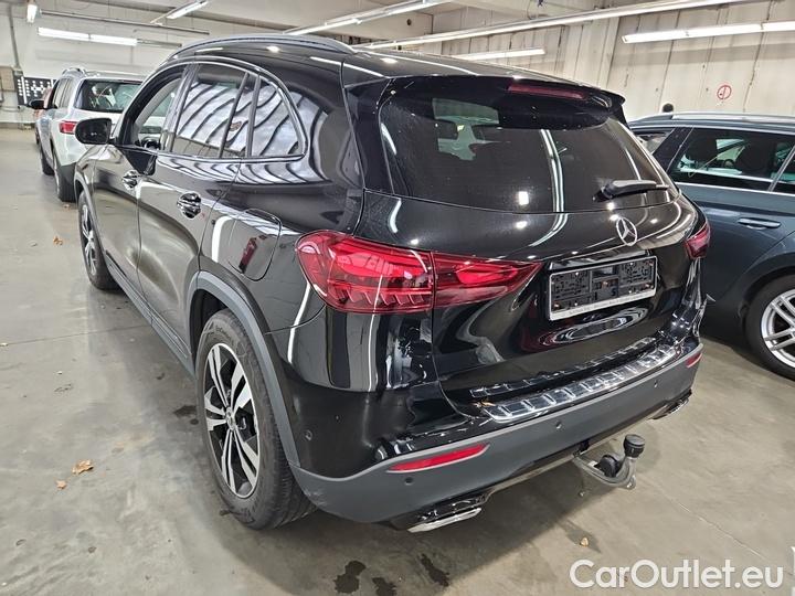 Mercedes  GLA  200 d DCT #3