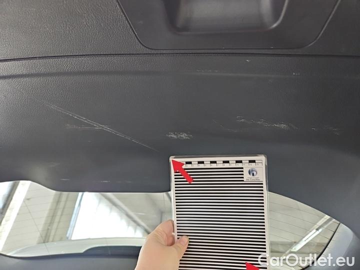 Mercedes  GLB  200 d DCT #33