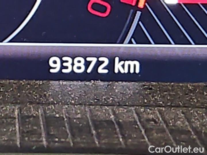 Skoda  Superb 1.4 TSI iV DSG STYLE COMBI #9