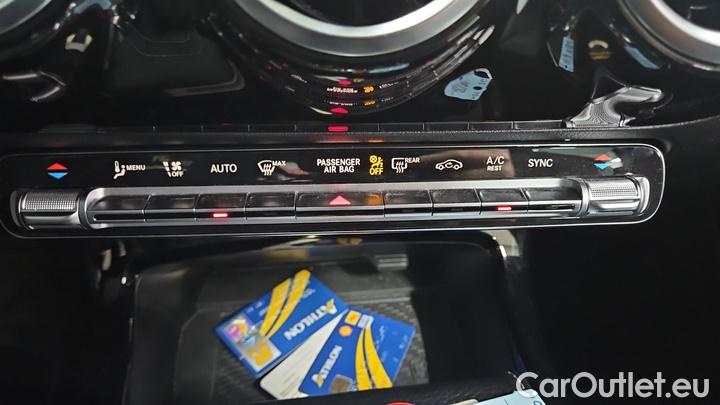 Mercedes  CLA-Klasse CLA 220 d DCT Shooting Brake #14