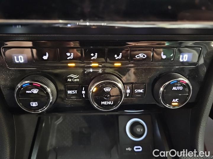 Skoda  Superb 1.4 TSI iV DSG STYLE COMBI #14