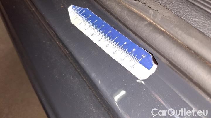 Volkswagen  Golf  2.0 TDI SCR 85kW Life #18