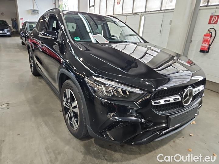 Mercedes  GLA  200 d DCT #2